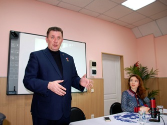 Состоялась встреча Александра Янкловича с учащимися ИРБиС